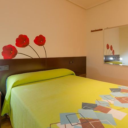 Pension Logrono Ngoại thất bức ảnh