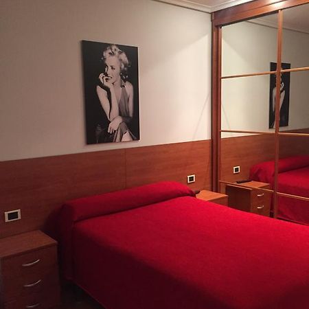 Pension Logrono Ngoại thất bức ảnh