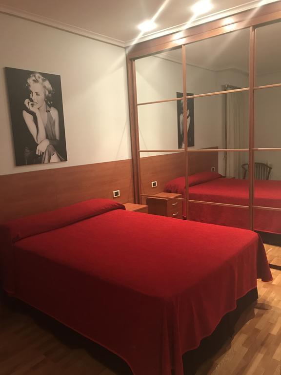Pension Logrono Ngoại thất bức ảnh